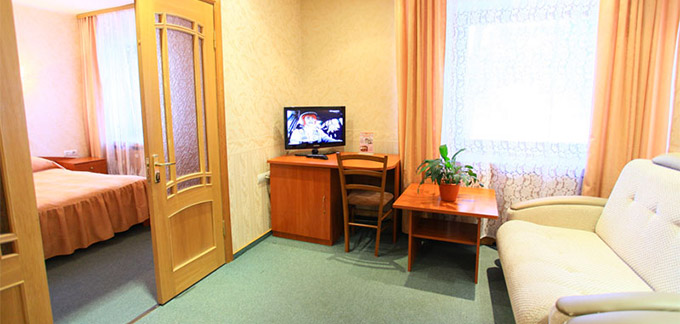 hotel-gtk-suzdal-suitestandard-01.jpg